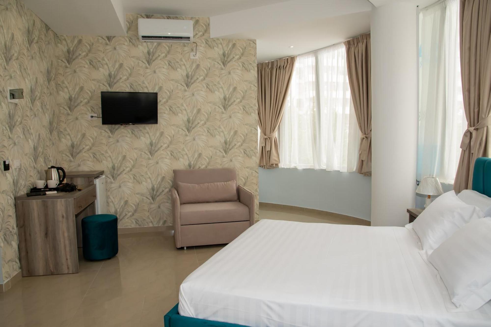 Alv Rent Rooms فلورا المظهر الخارجي الصورة