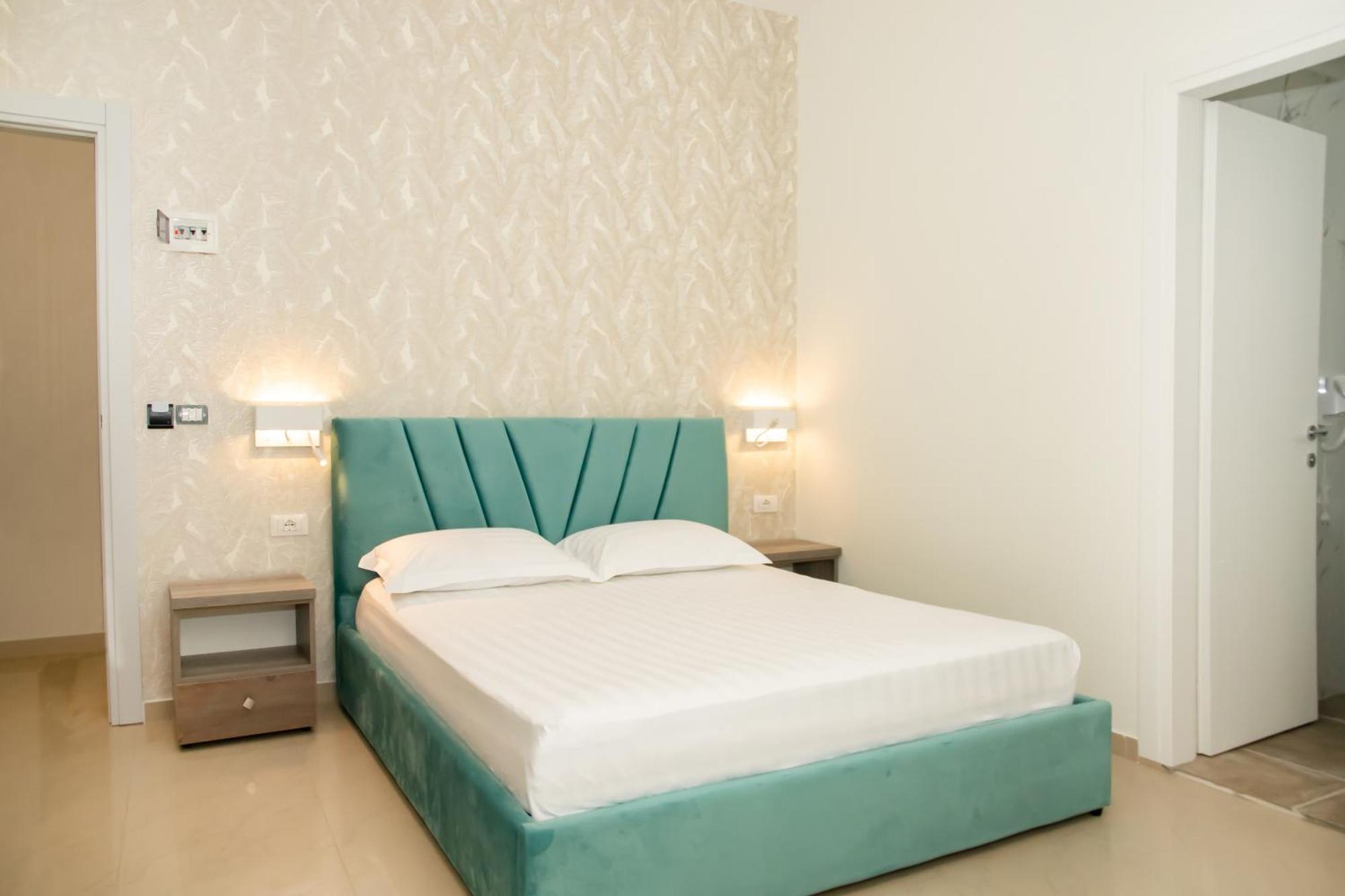 Alv Rent Rooms فلورا المظهر الخارجي الصورة